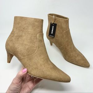Express Tan Neutral Vegan Leather Pointed Toe Kitten Heel Ankle Booties 8